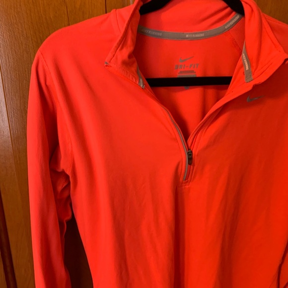 Women’s Nike Half Zip Neon Pink Dri Fit - Picture 3 of 7